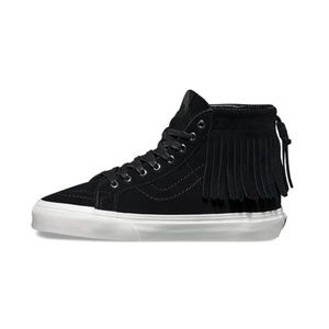 BRAND NEW Vans Sneakers Black Suede with Fringe
